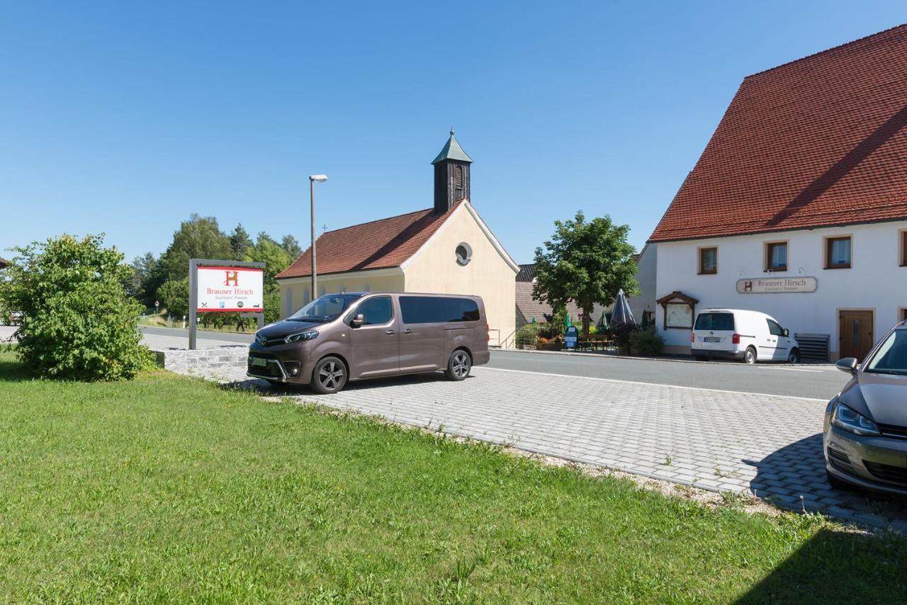 Gasthof-Pension Brauner Hirsch In Alfeld - Mittelfranken ภายนอก รูปภาพ